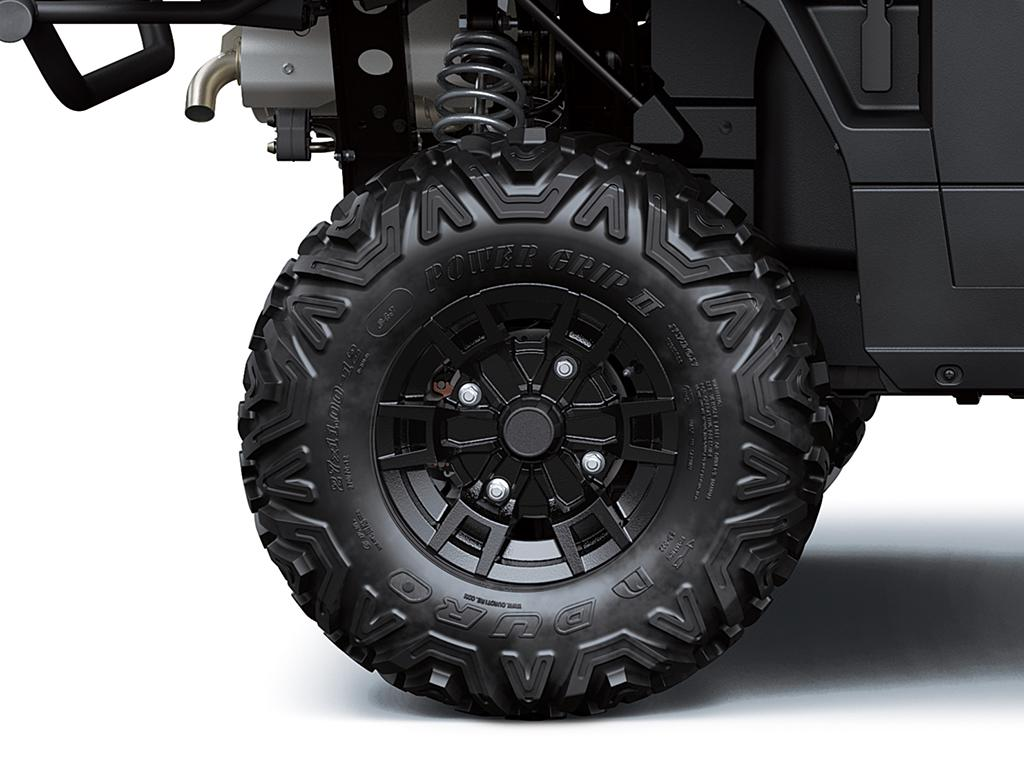 Black cast aluminium wheels